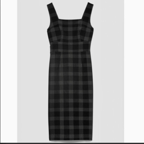 Banana Republic Dresses & Skirts - NWT Banana Republic midi plaid fitted dress